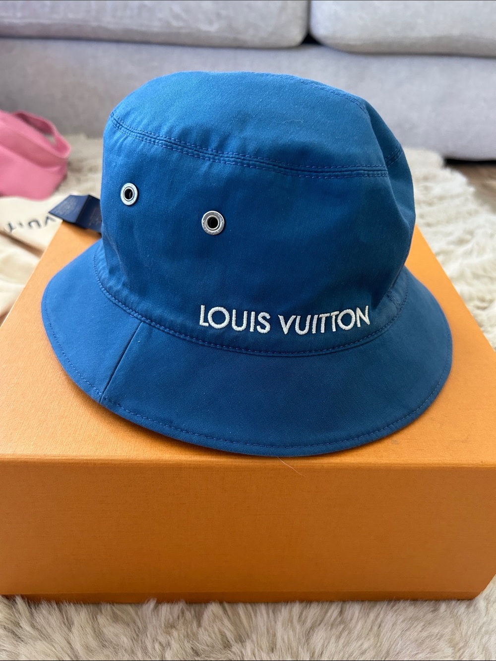 Louis Vuitton Unisex Denim Monogram Essential Bucket Hat M78772 size 58